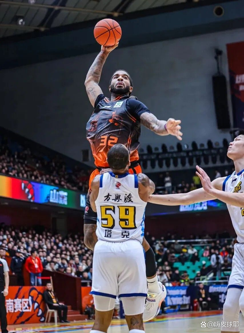 清晨德甲焦点战，广厦男篮豪取连胜，态度坚定，数据趋势出现新变化的简单介绍